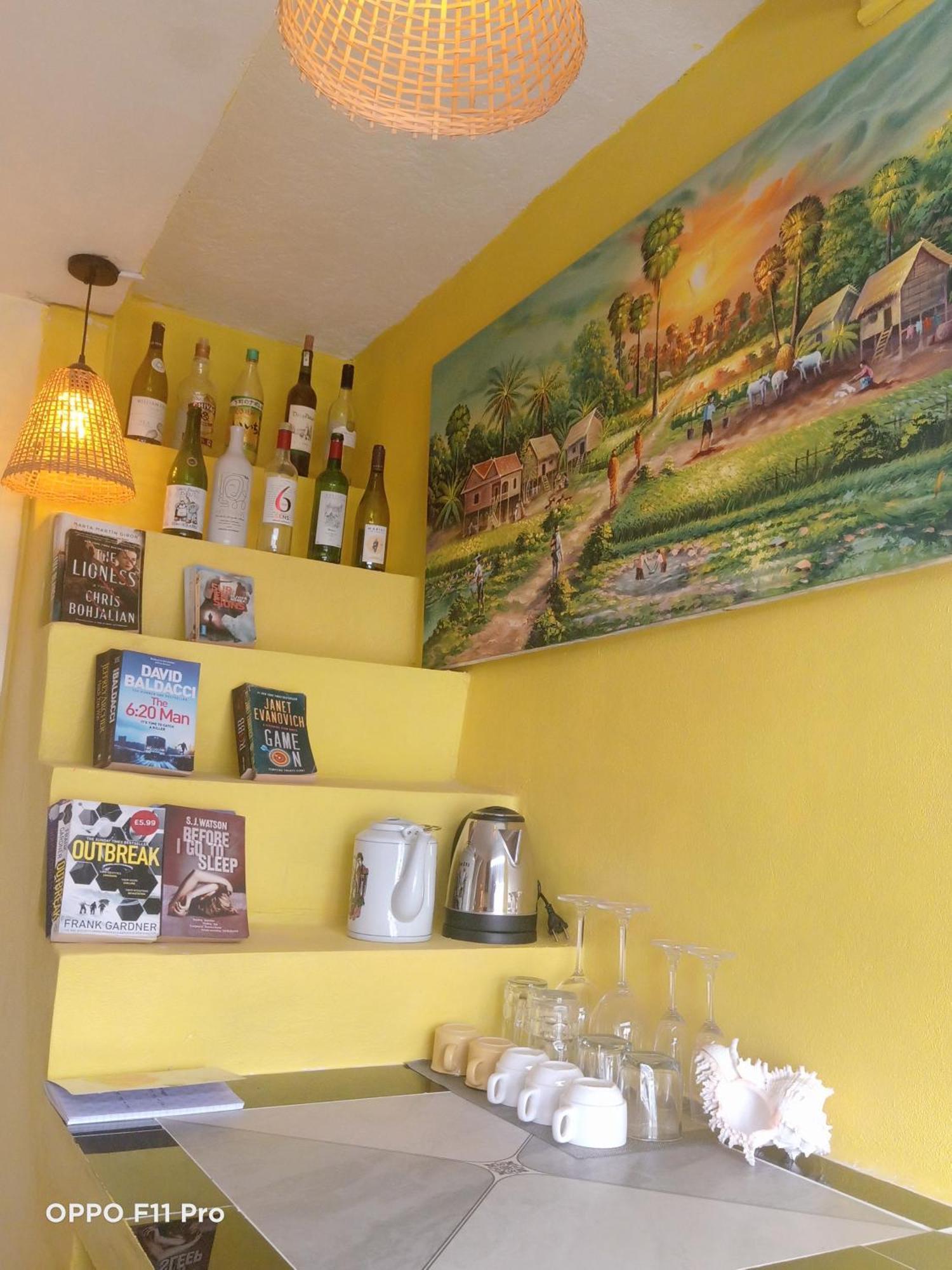 Homestay Yellow Natural House Сием Реап Екстериор снимка