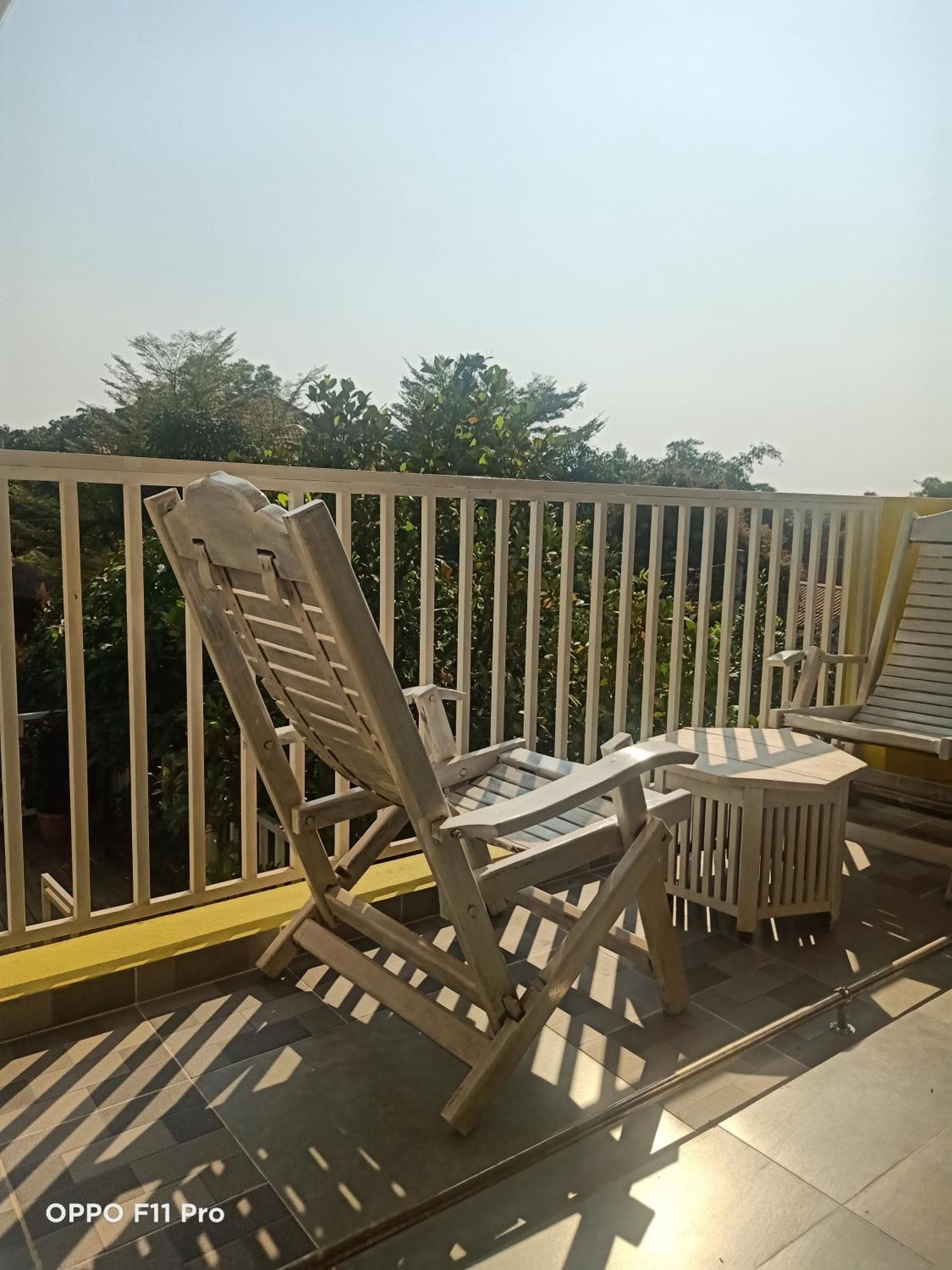 Homestay Yellow Natural House Сием Реап Екстериор снимка