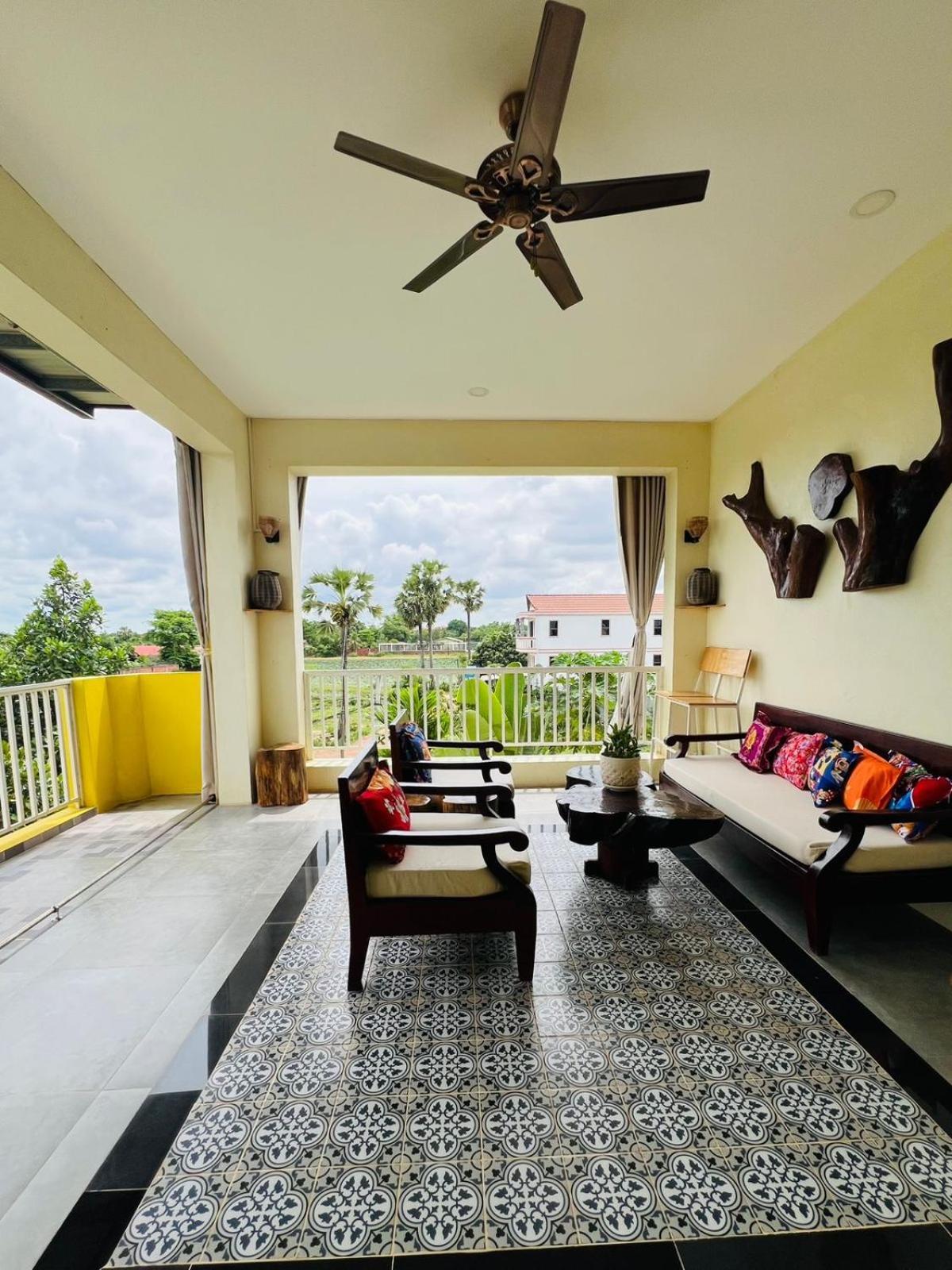 Homestay Yellow Natural House Сием Реап Екстериор снимка